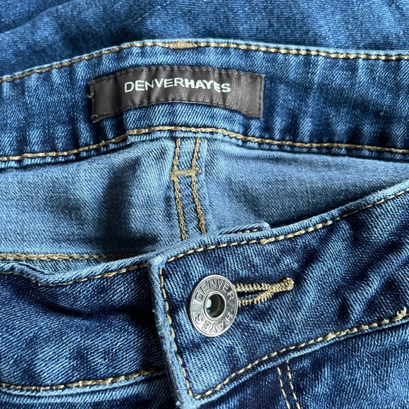 Mid Rise Capri Jeans, worn only a few times - Picture 3 of 4